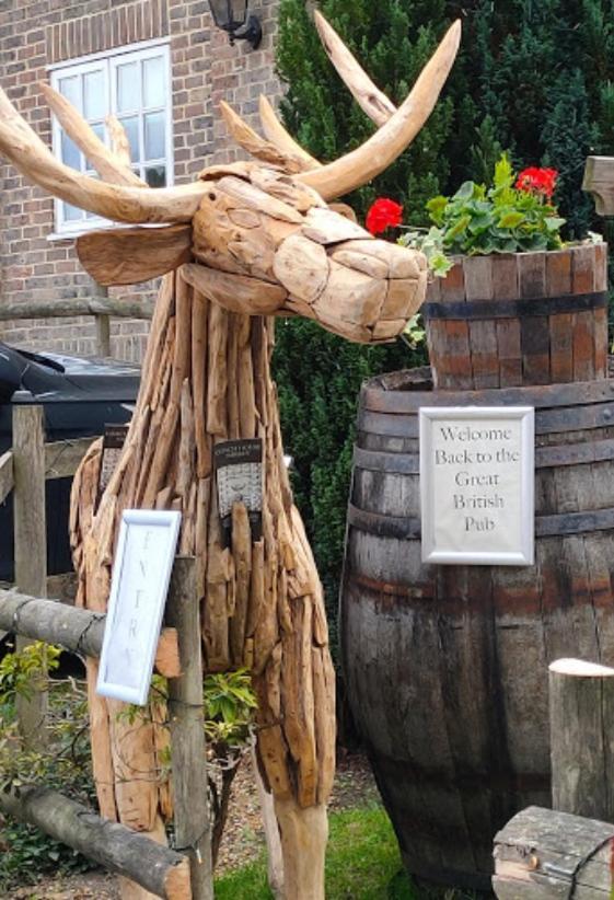 The Red Lion & Cellar Room, Betchworth Exterior photo